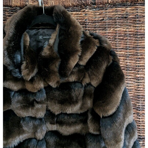 INC International Concepts Faux Fur Coat Medium Classic Elegant Formal Old Money - Picture 2 of 6